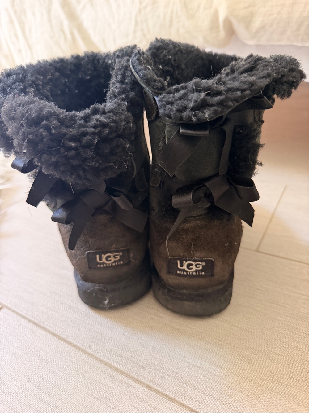UGG Black Sheepskin Bow-Back Ankle Boots